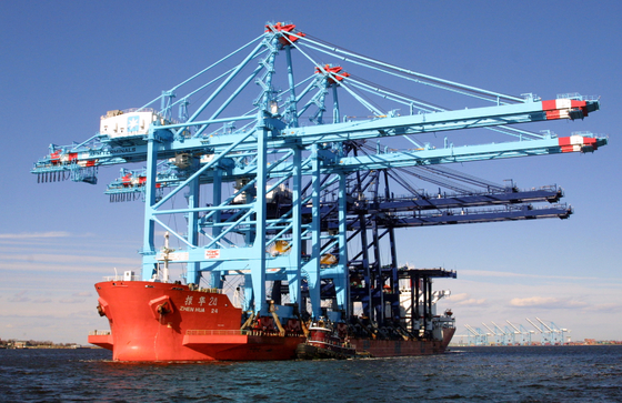 Grue de conteneur de bord du quai de port, grue de portique navire-terre pour la cargaison de levage